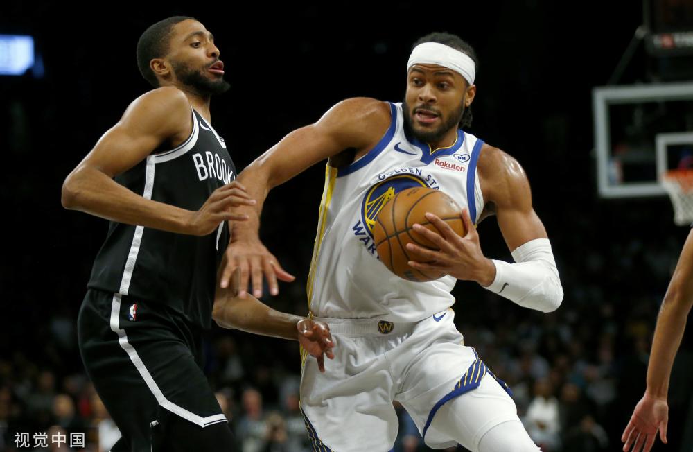 赛场上不屈 赛场上不屈